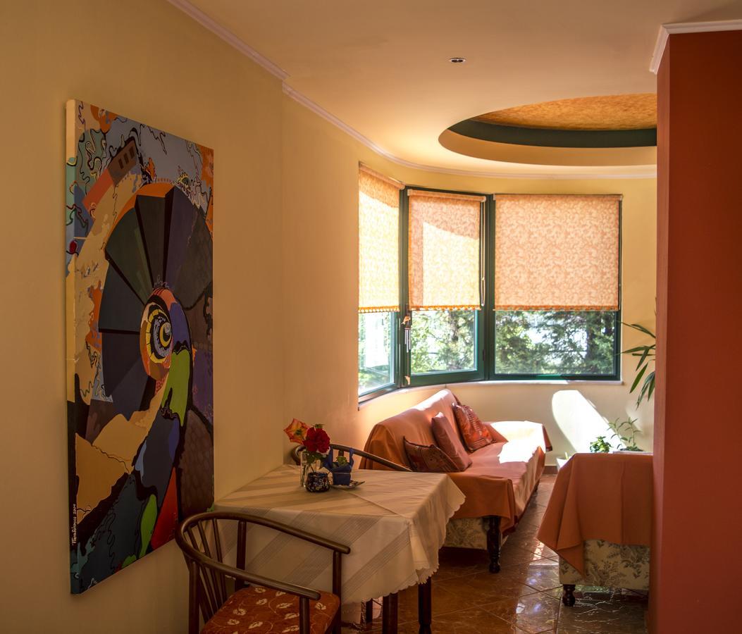 Dolphins Apartments & Rooms Limenas  Buitenkant foto