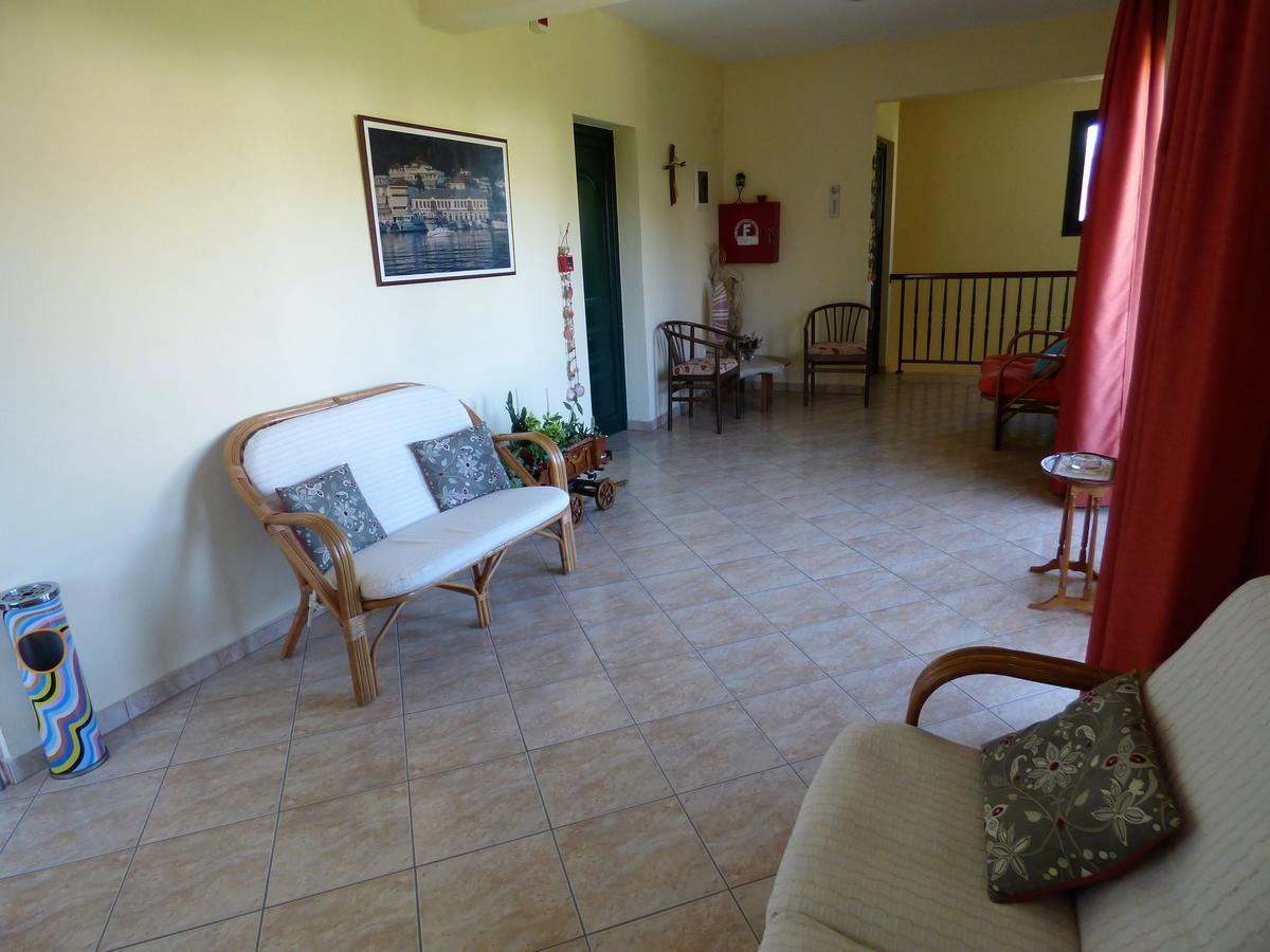 Dolphins Apartments & Rooms Limenas  Buitenkant foto