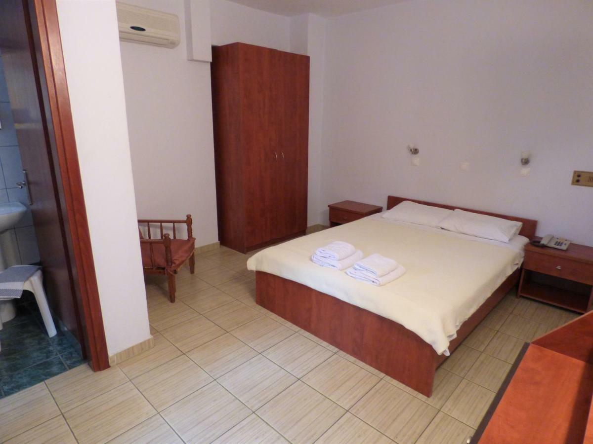 Dolphins Apartments & Rooms Limenas  Buitenkant foto