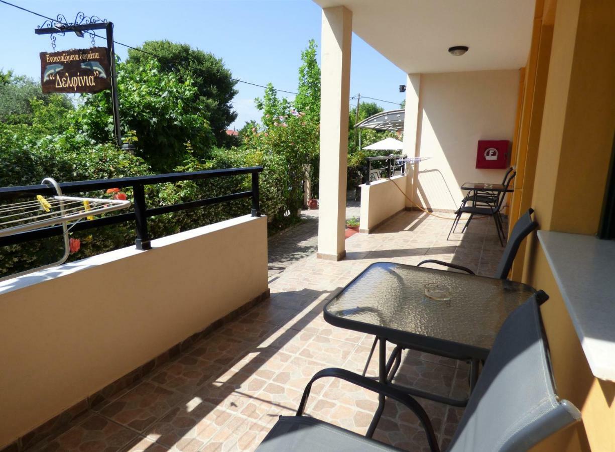 Dolphins Apartments & Rooms Limenas  Buitenkant foto