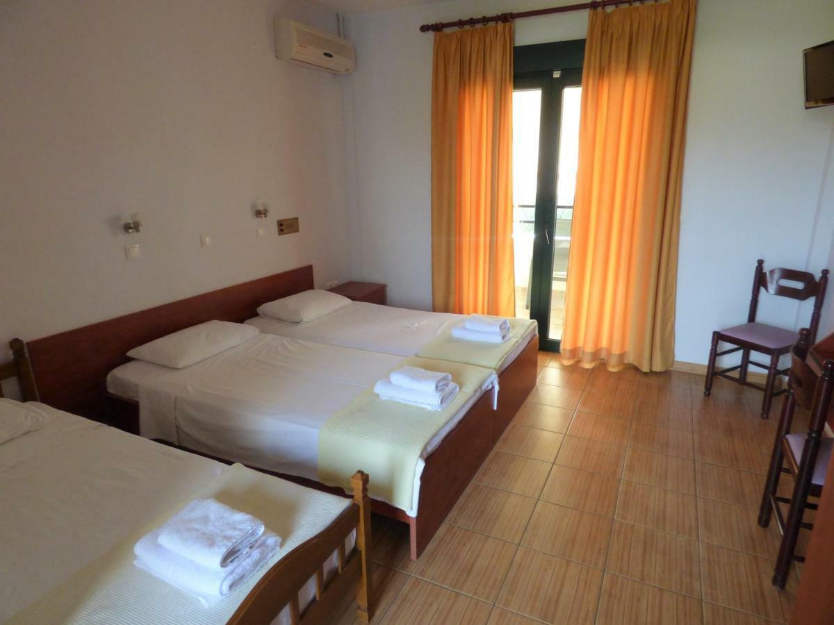 Dolphins Apartments & Rooms Limenas  Buitenkant foto