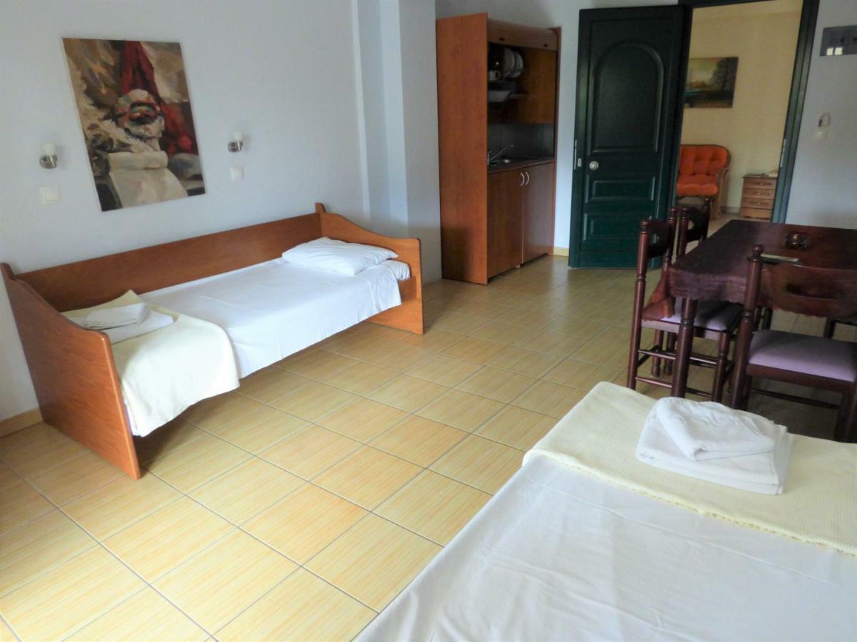 Dolphins Apartments & Rooms Limenas  Buitenkant foto